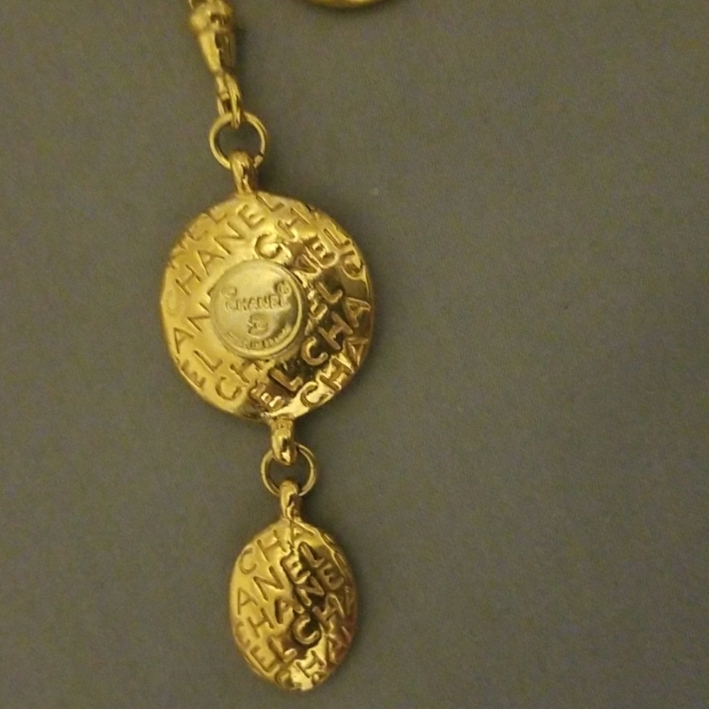 CHANEL 19 1/2 Inches, Pendant  NOT FOR SALE - Picture 2 of 8